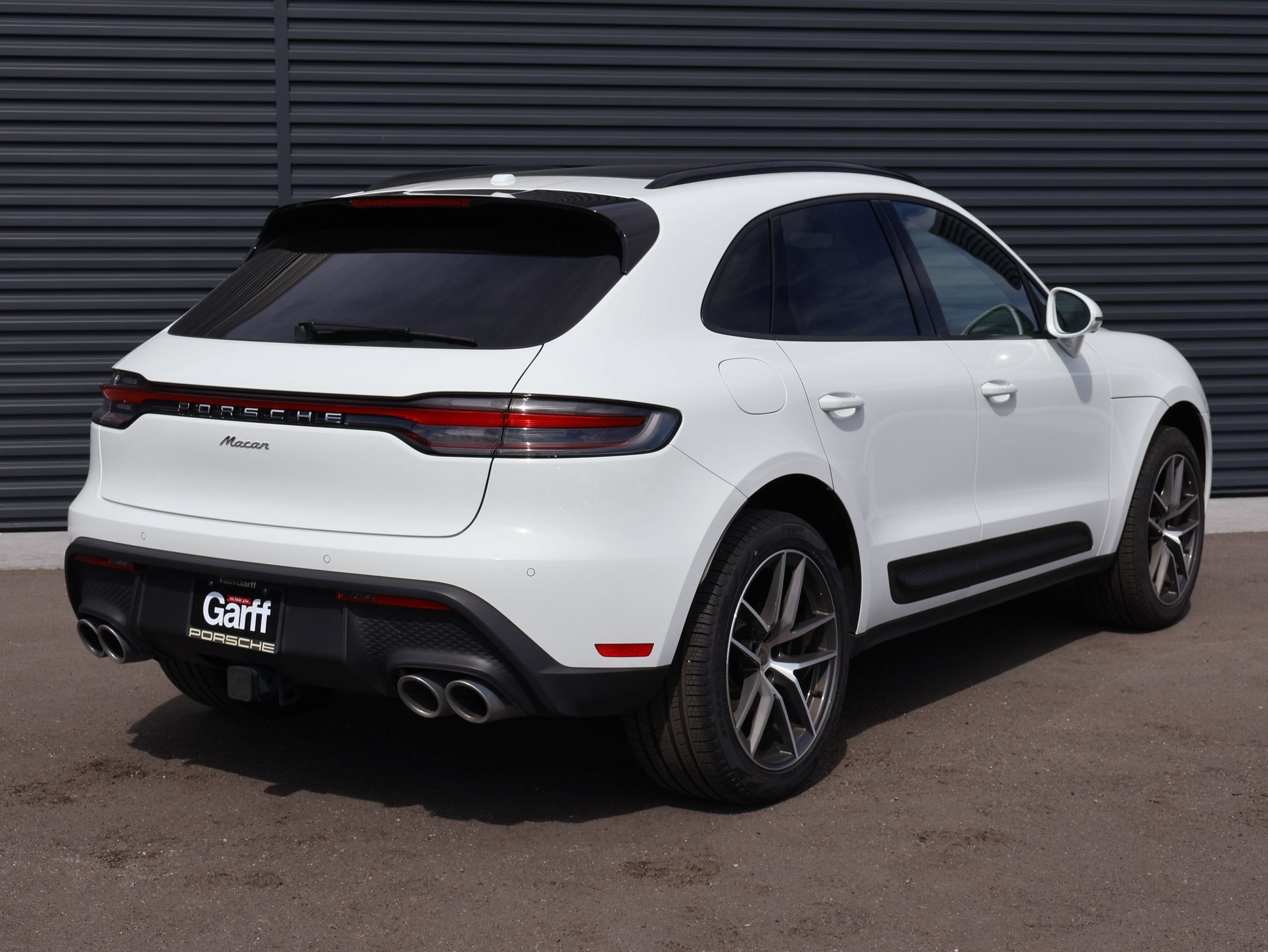 Certified 2026 Porsche Macan AWD/4WD image 10