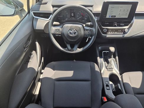 Used 2025 Toyota Corolla LE FWD image 14
