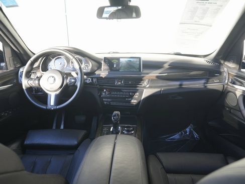 Used 2017 BMW X5 xDrive50i image 41