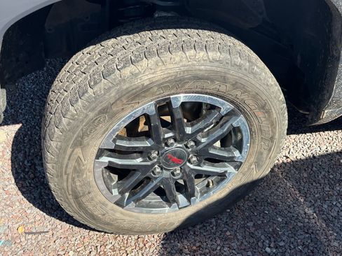 Used 2024 Toyota Tacoma TRD Sport image 9