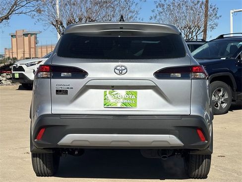 New 2026 Toyota Corolla Cross L image 4