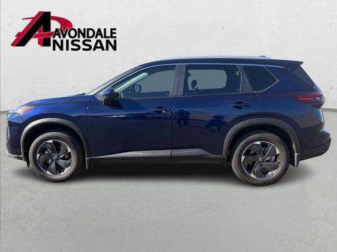 Certified 2024 Nissan Rogue SV w/ SV Premium Package image 3