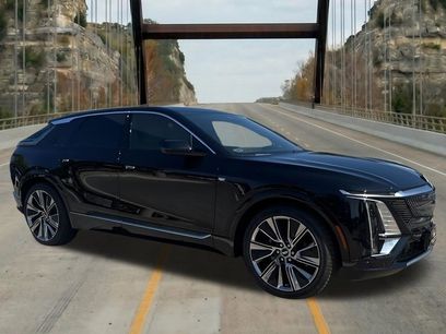 New 2026 Cadillac Lyriq Signature Luxury w/ Nappa Leather Package