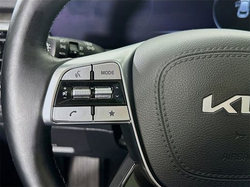 Certified 2024 Kia Telluride SX w/ Towing Package image 10