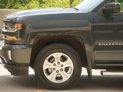 Used 2017 Chevrolet Silverado 1500 LT w/ All Star Edition AWD/4WD image 26