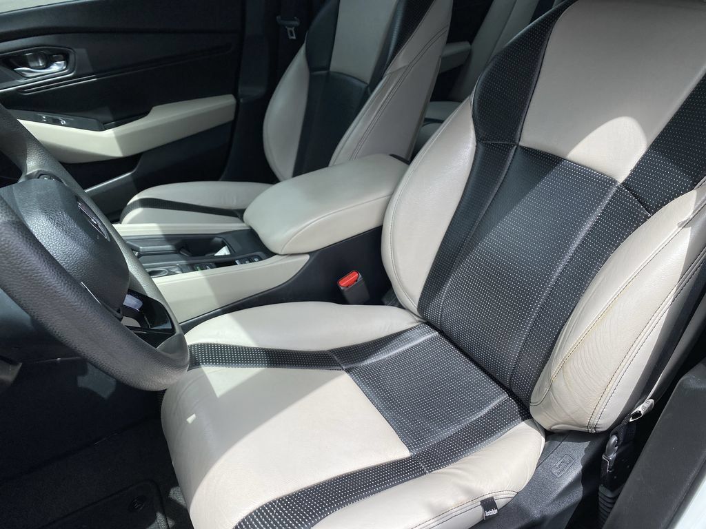 Used 2023 Honda Accord EX image 11