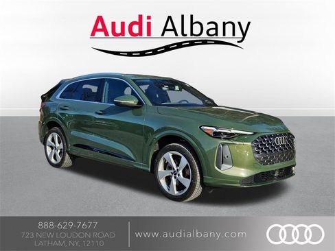 Used 2025 Audi Q5 Premium Plus w/ Premium Plus image 1