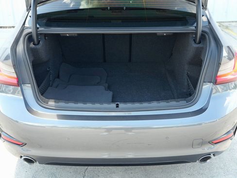 Used 2021 BMW 330i Sedan w/ Convenience Package image 9