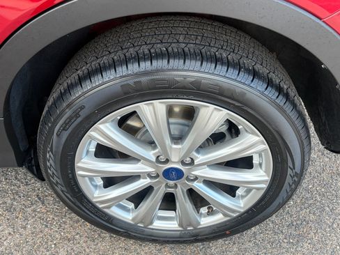 Used 2017 Ford Escape Titanium FWD image 10