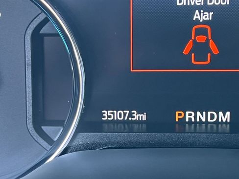 Used 2022 Ford F250 Lariat w/ Tremor Off-Road Package image 17