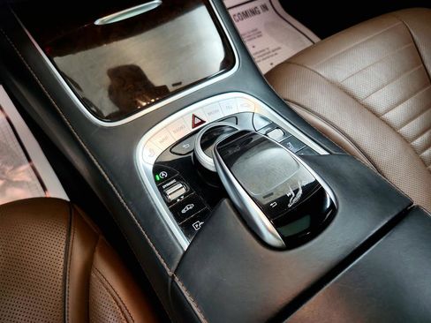 Used 2019 Mercedes-Benz S 450 Sedan image 19