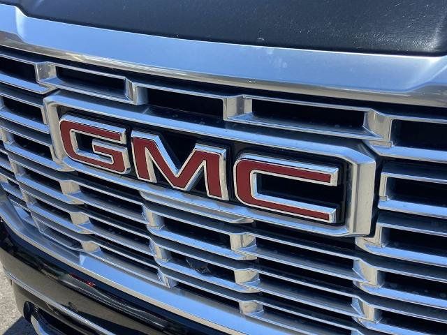 Used 2025 GMC Yukon Denali AWD/4WD image 26