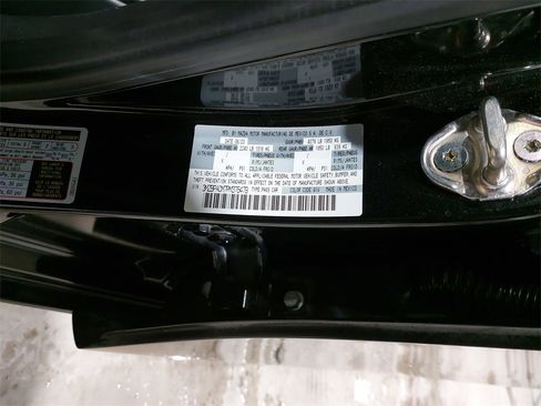 Used 2023 MAZDA MAZDA3 s image 37