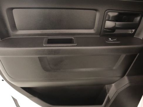 Used 2018 RAM 2500 Tradesman w/ Chrome Appearance Group image 15