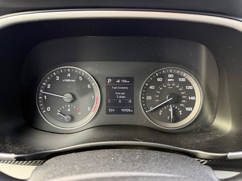 Used 2019 Hyundai Tucson Sport image 11