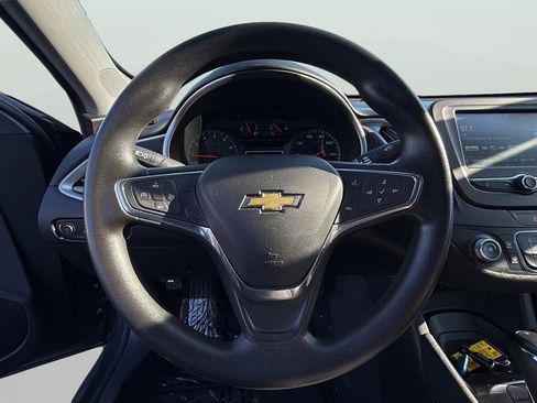 Used 2017 Chevrolet Malibu LS FWD image 22