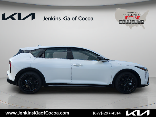 New 2026 Kia K4 GT-Line Turbo FWD image 3
