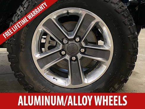 Used 2019 Jeep Wrangler Unlimited Sahara AWD/4WD image 7