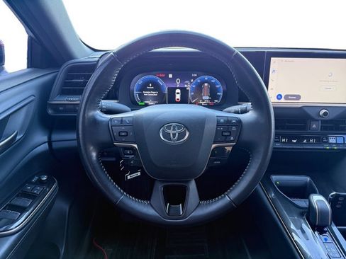 Used 2024 Toyota Crown XLE w/ Carpet Mat Package (TMS) image 14