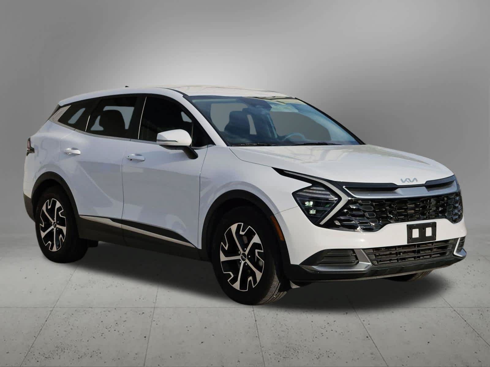 Certified 2025 Kia Sportage EX FWD image 8