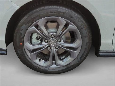 New 2025 Honda Accord EX-L image 10
