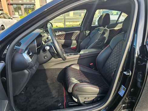 Certified 2025 Genesis G70 3.3T Advanced w/ Sport Prestige Package image 21