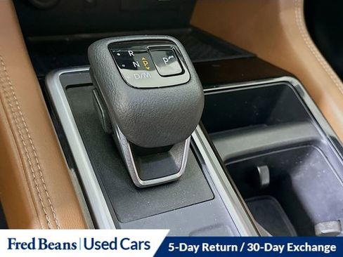 Used 2023 Nissan Pathfinder Platinum image 18