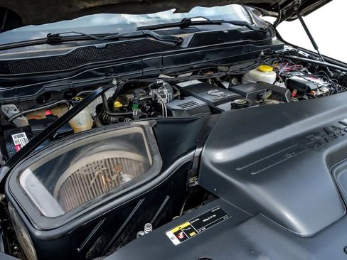 Used 2019 RAM 2500 Laramie image 57