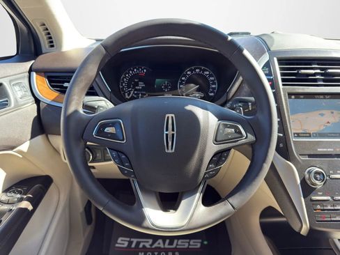 Used 2019 Lincoln MKC Select w/ Select Plus Package image 16