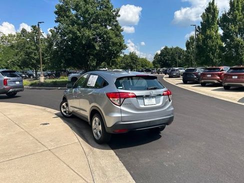 Used 2020 Honda HR-V LX image 6