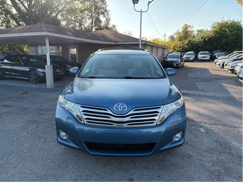 Used 2011 Toyota Venza AWD image 2