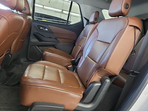 Used 2018 Chevrolet Traverse High Country image 14