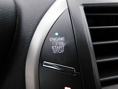 Used 2018 Lincoln MKC Select w/ Select Plus Package image 25