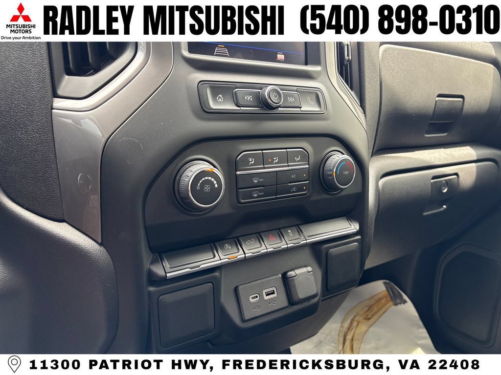 Used 2022 Chevrolet Silverado 1500 Custom w/ LPO, Dark Essentials Package AWD/4WD image 10