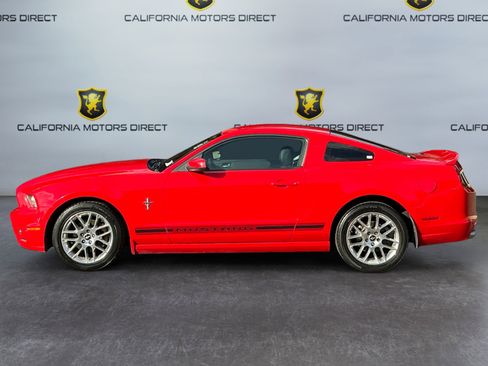 Used 2013 Ford Mustang Premium image 5