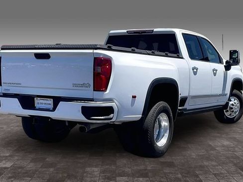 Used 2024 Chevrolet Silverado 3500 High Country w/ High Country Premium Package AWD/4WD image 2