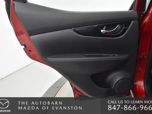 Used 2017 Nissan Rogue Sport SL w/ SL Premium Package image 32