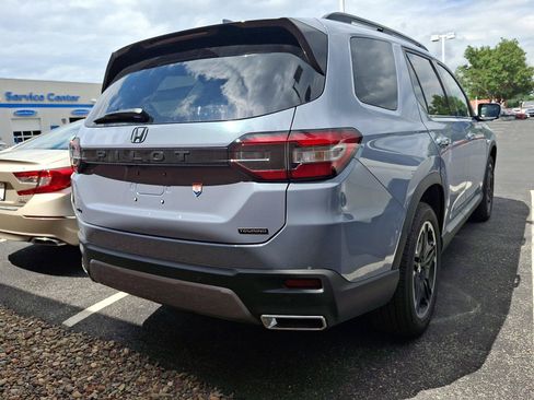 Used 2026 Honda Pilot image 5