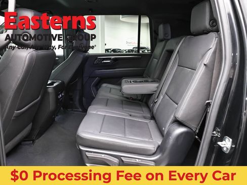 Used 2025 Chevrolet Suburban Z71 AWD/4WD image 23