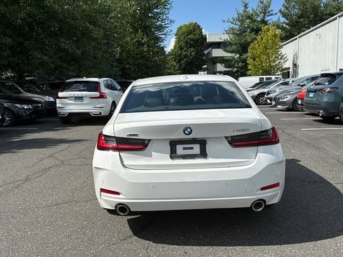 Used 2025 BMW 330i xDrive Sedan w/ Premium Package AWD/4WD image 3