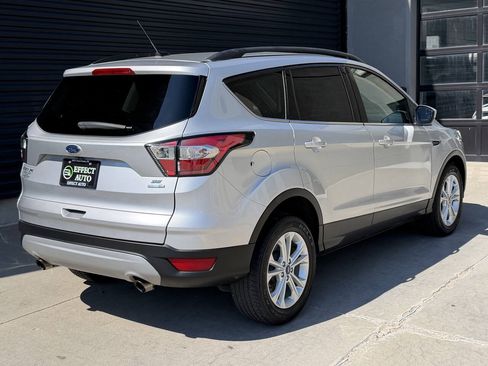 Used 2018 Ford Escape SE AWD/4WD image 11