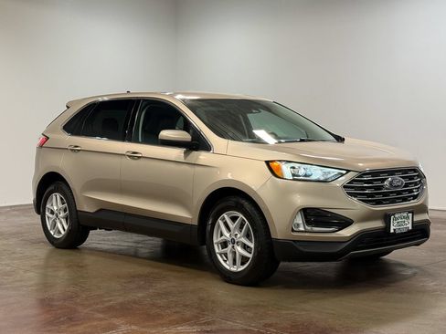 Used 2021 Ford Edge SEL w/ Convenience Package AWD/4WD image 22