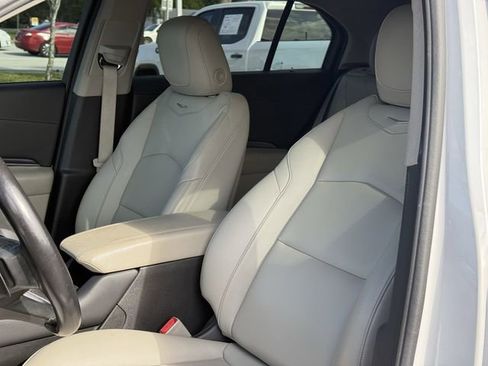 Used 2021 Cadillac XT4 Luxury w/ Driver Awareness Package FWD image 15
