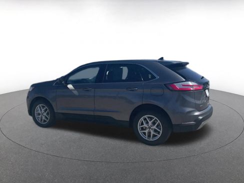Used 2024 Ford Edge SEL image 10