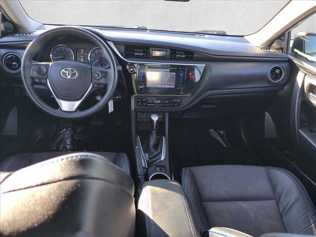Used 2018 Toyota Corolla SE w/ Carpet Mat Package (TMS) FWD image 17