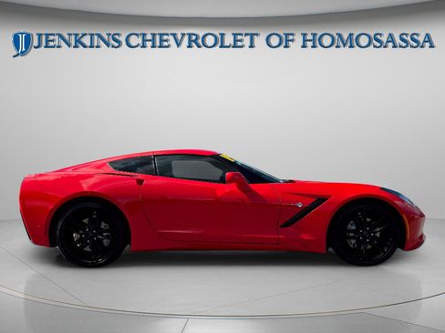 Used 2019 Chevrolet Corvette Stingray Coupe w/ 1LT RWD image 2