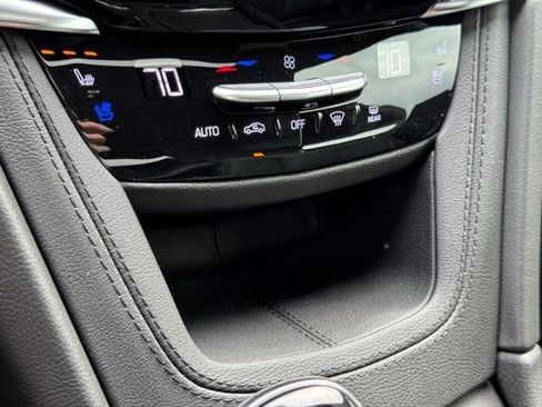 New 2025 Cadillac XT6 Sport w/ Technology Package image 34