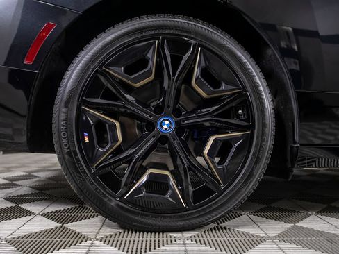 Used 2023 BMW iX M60 w/ Executive Package AWD/4WD image 40