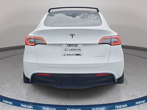 Used 2021 Tesla Model Y Long Range image 6