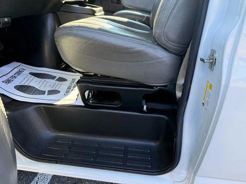 Used 2022 GMC Savana 2500 Regular Van 3D w/ Communications Package image 37